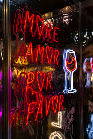 LED Neon Sign More Amor Por Favor